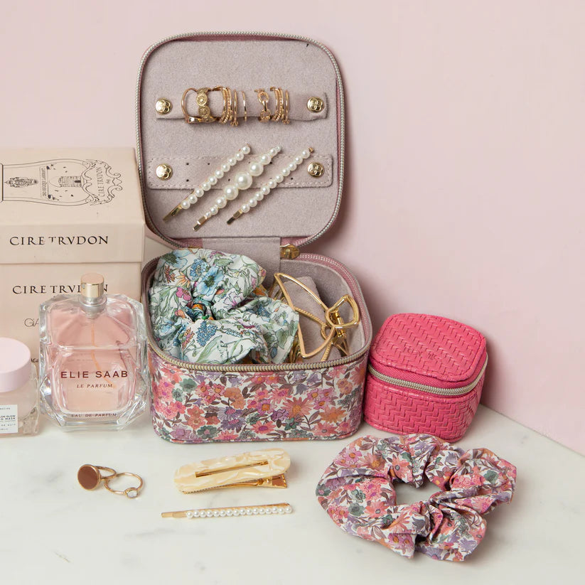 Liberty Jewellery Cube - Sandra Springs