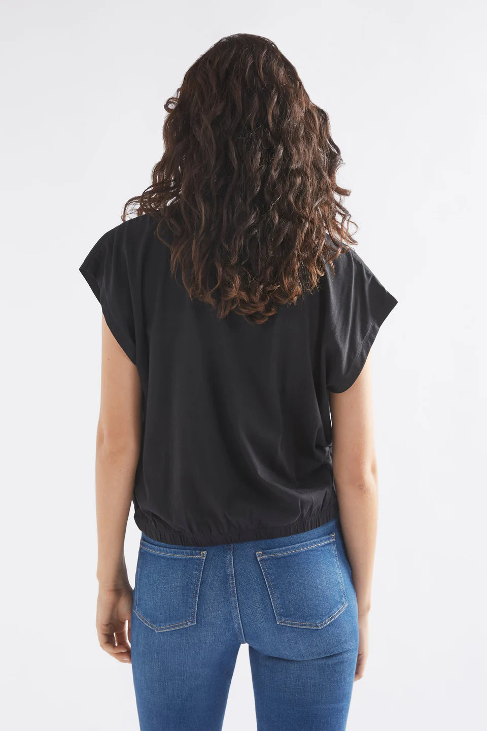 ELK Kruis Tee - Black