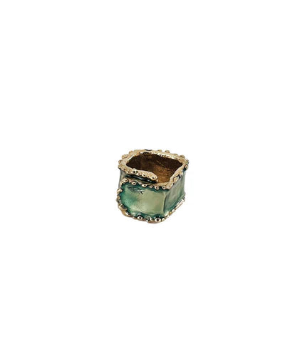 Busta Ring