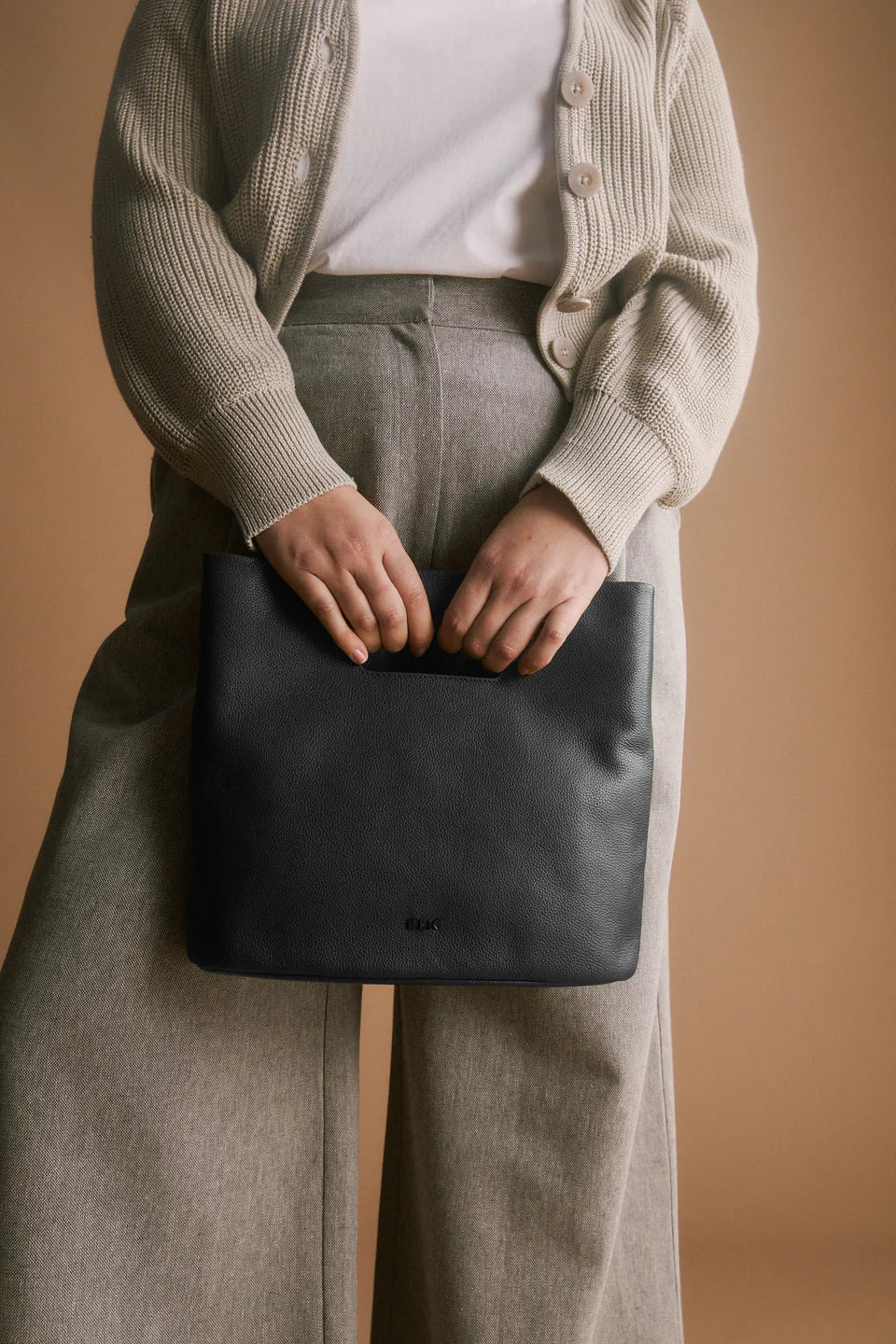 Vio Leather Tote - Black