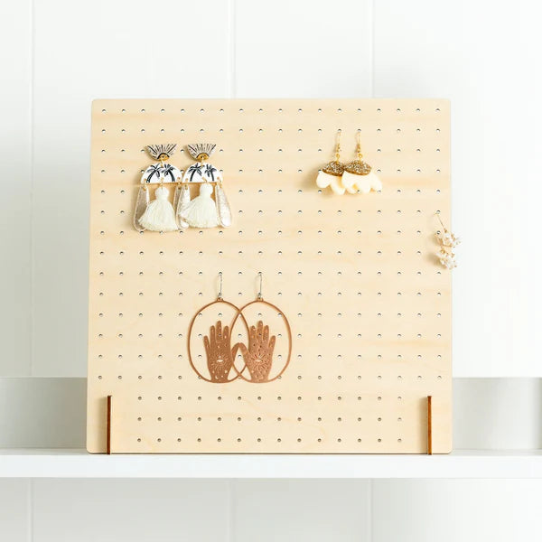 Grande Earing Display Board