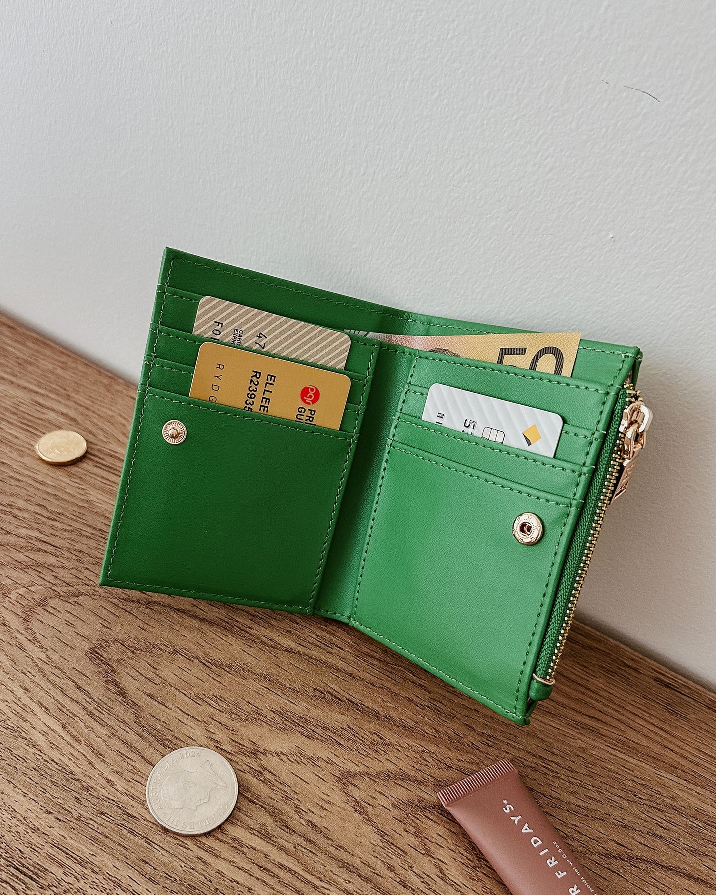 Lily wallet