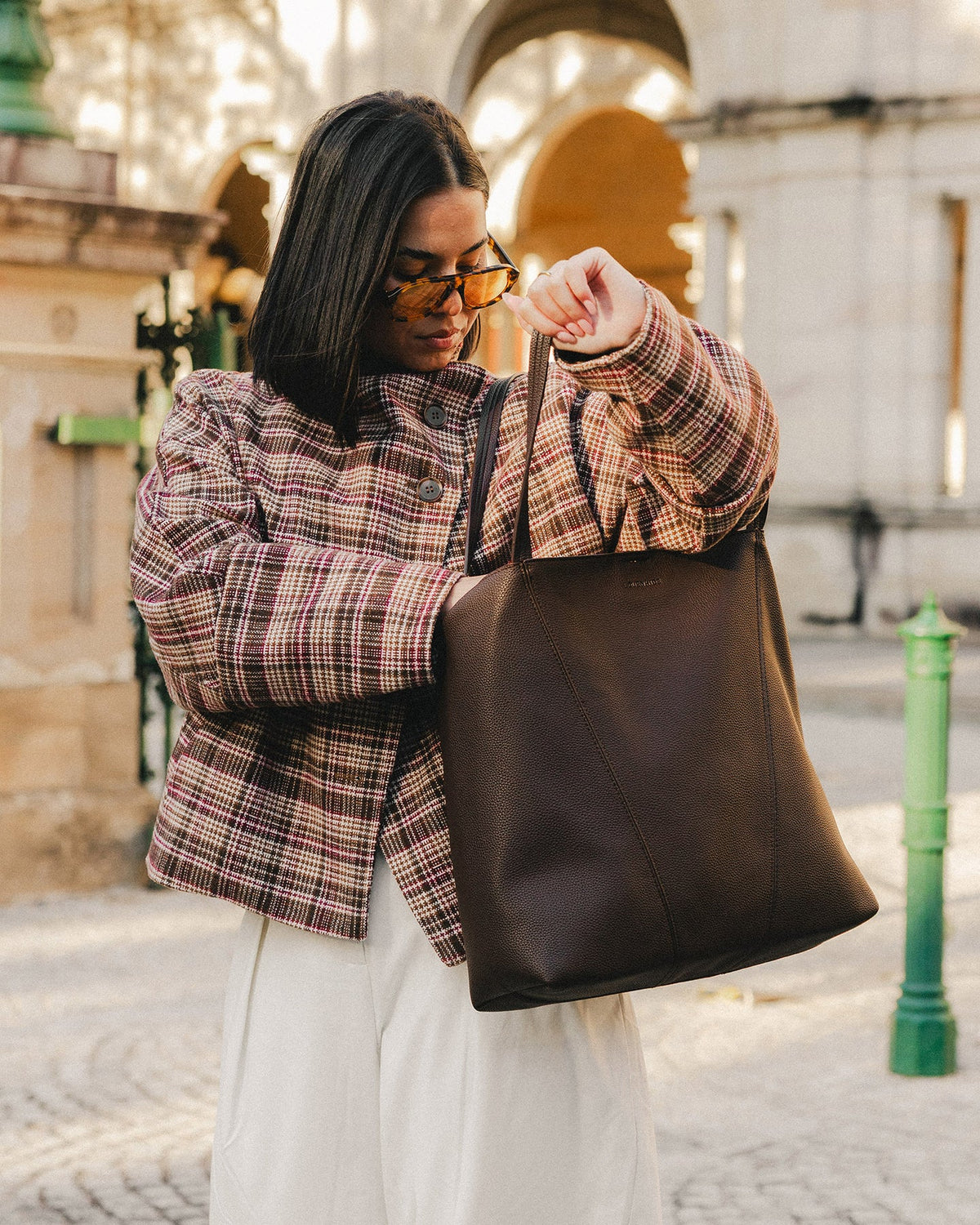 LOUENHIDE | Colby Chocolate Tote