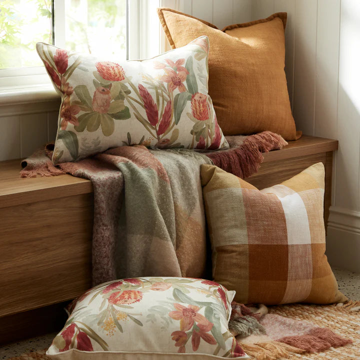 Sanders Cushion