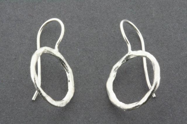 Circle earing